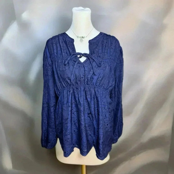 NWT MASON & BELLE Boutique Top Navy Lace Blouse Long Sleeve Cinched Waist Sz L - Picture 2 of 15